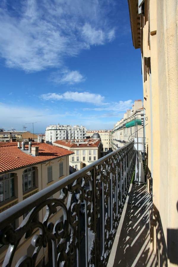 Апартаменты Grand Studio Au Pied Du Panier Марсель Экстерьер фото